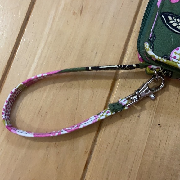 Vera Bradley Olivia Pink All In One Wristlet - Picture 7 of 9